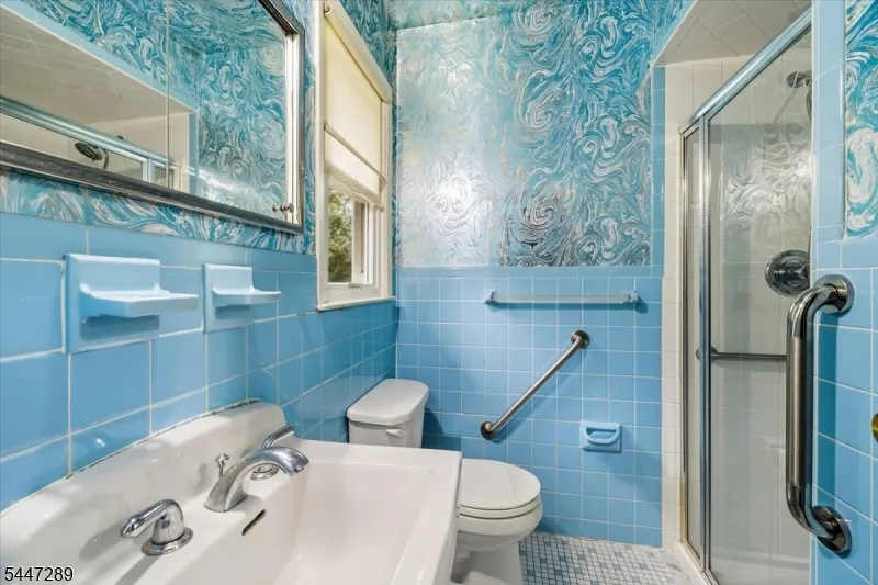 42 Aberdeen Ave Wayne, NJ 07470