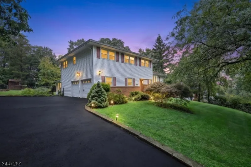42 Aberdeen Ave Wayne, NJ 07470