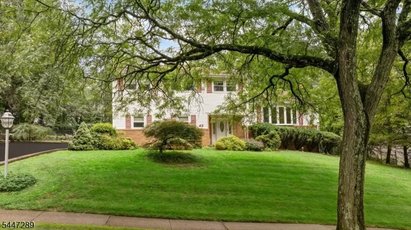 42 Aberdeen Ave Wayne, NJ 07470