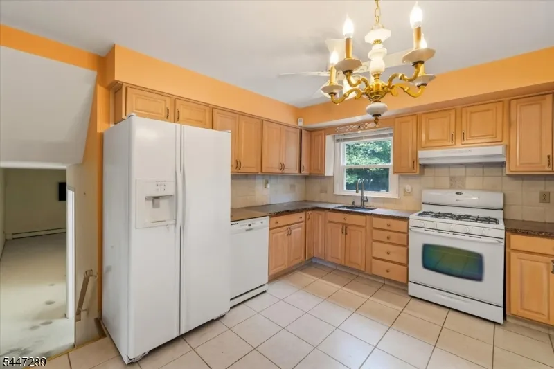 42 Aberdeen Ave Wayne, NJ 07470