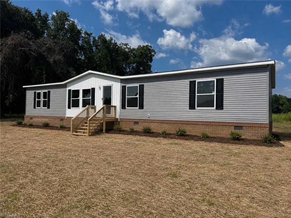 456 Blue Newkirk Road Magnolia, NC 28453