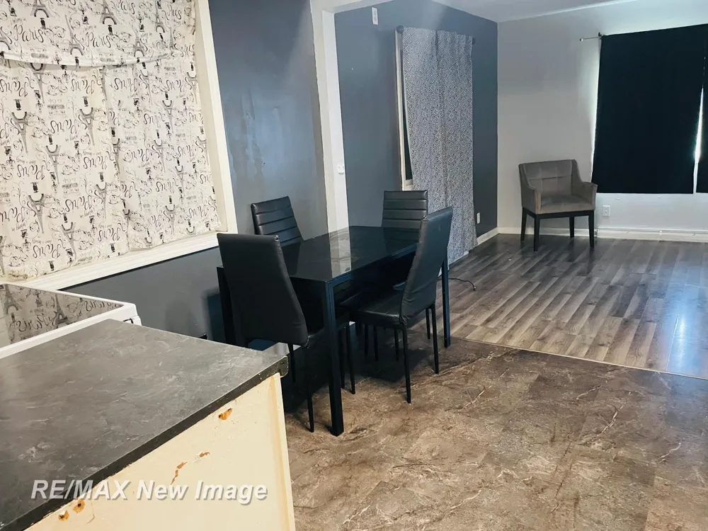 2323 Hartsuff Street Saginaw City, MI 48601