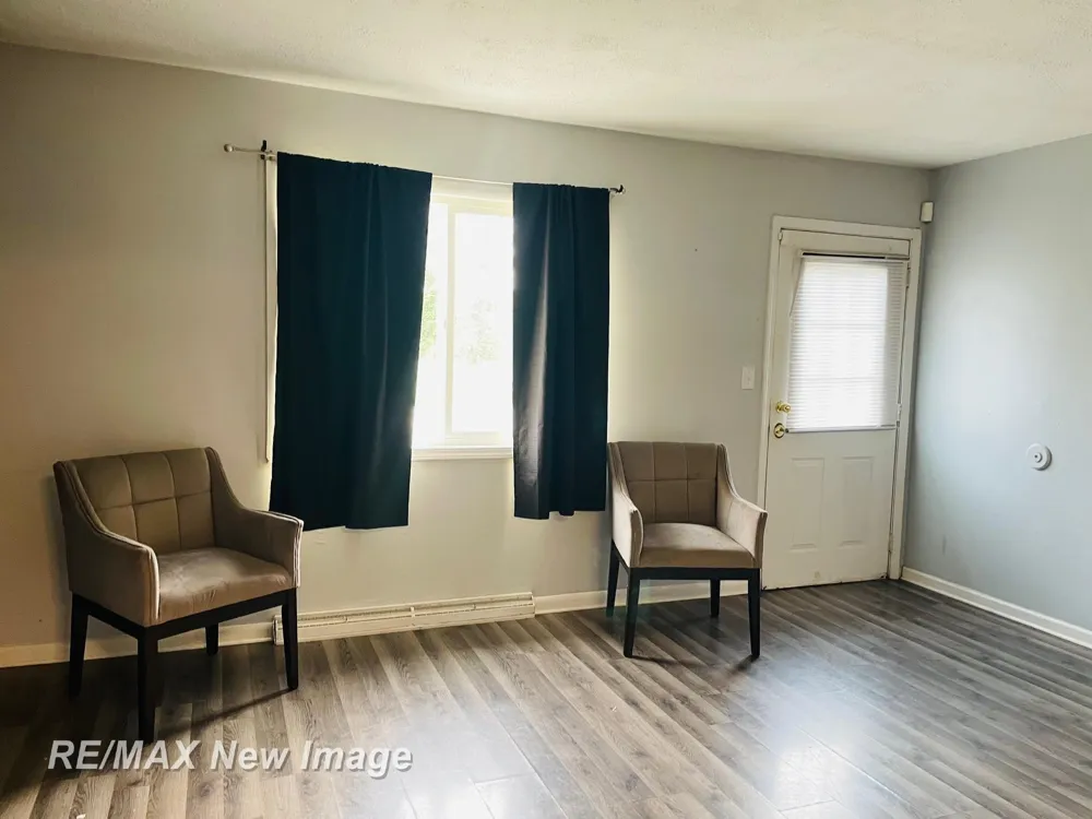 2323 Hartsuff Street Saginaw City, MI 48601