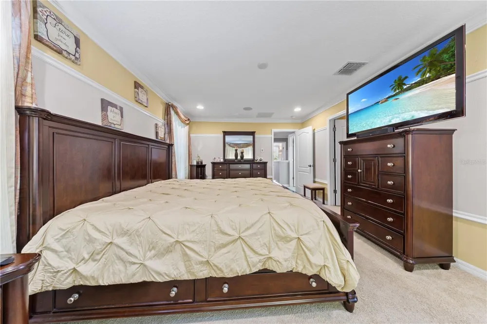 215 MAYBECK Sanford, FL 32771