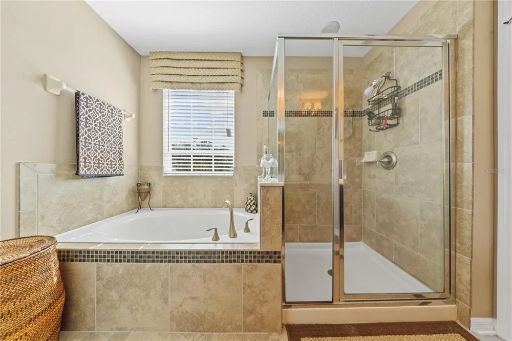 215 MAYBECK Sanford, FL 32771