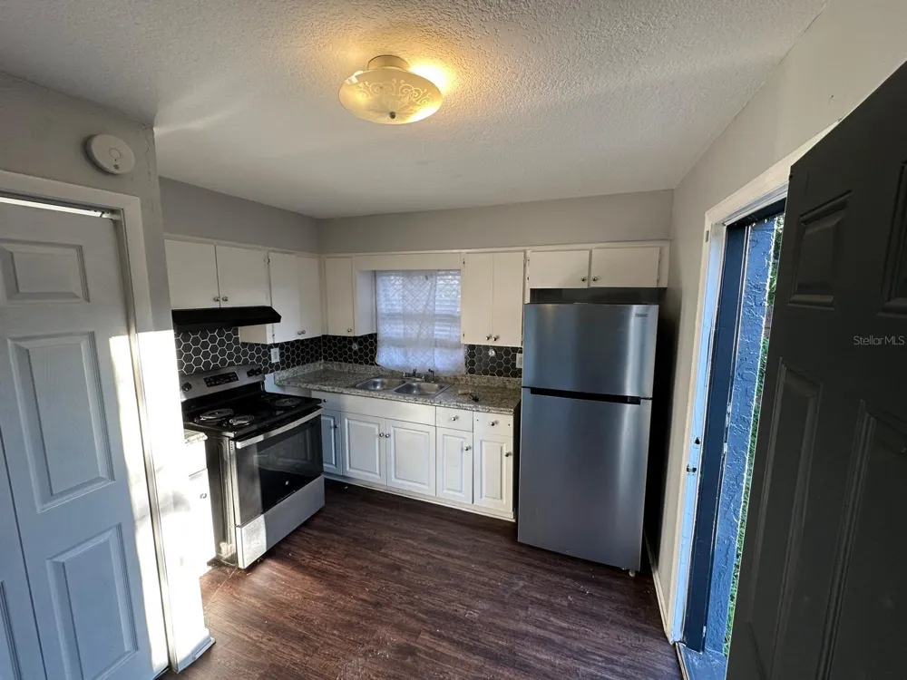 3215 49TH STREET #1/2 Tampa, FL 33605