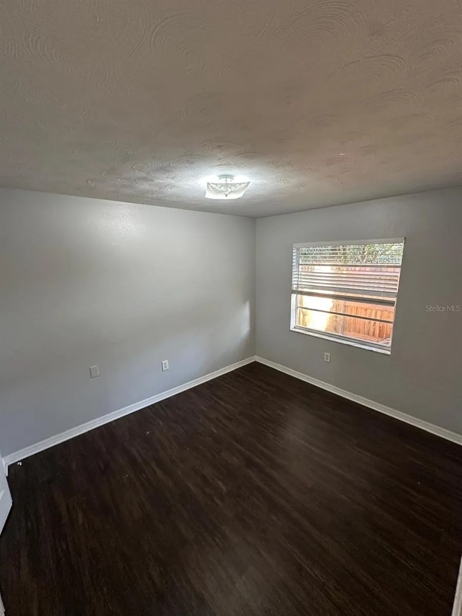 3215 49TH STREET #1/2 Tampa, FL 33605