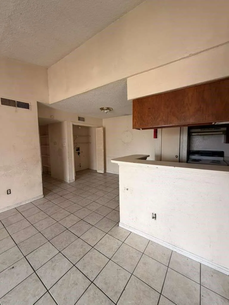 10101 S Gessner Road #808 Houston, TX 77071