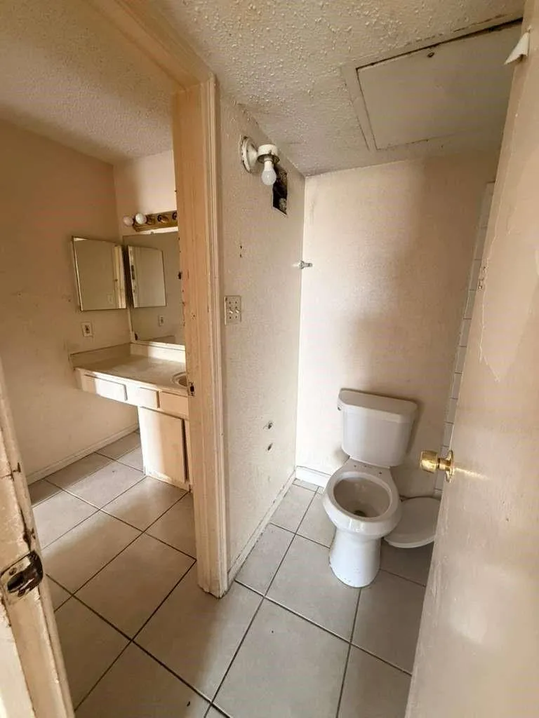 10101 S Gessner Road #808 Houston, TX 77071