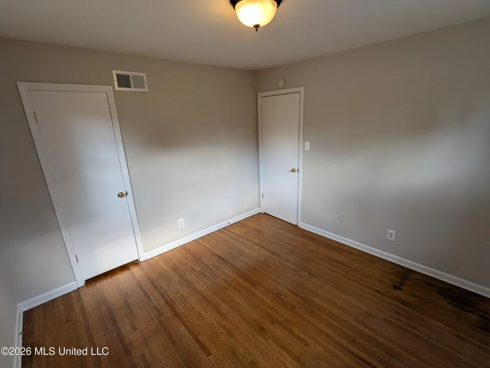 1435 Vicksburg Drive Southaven, MS 38671