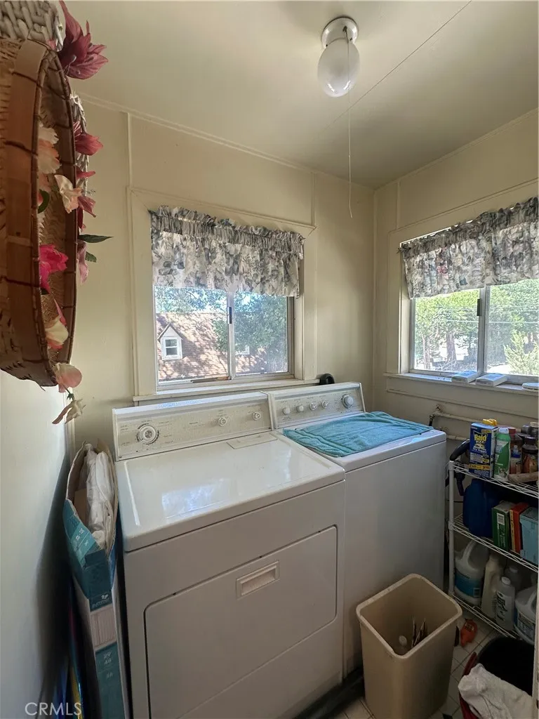 29145 Hook Creek Cedar Glen, CA 92321