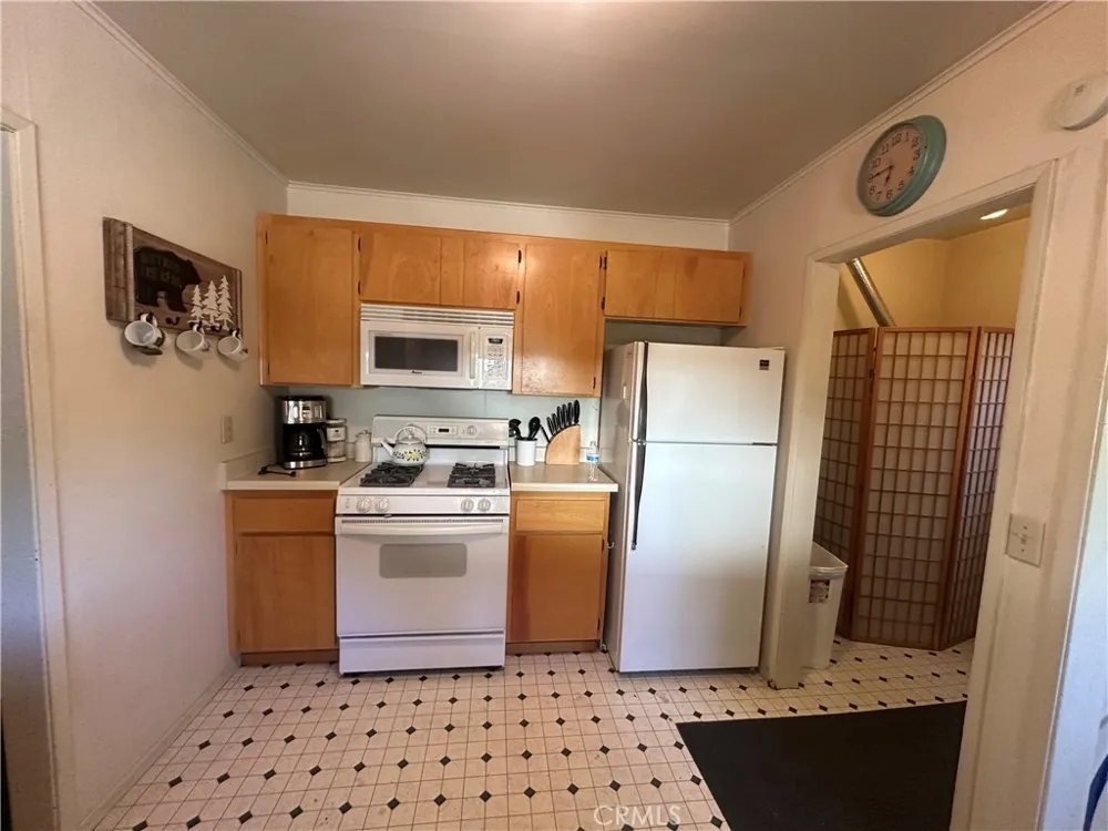 29145 Hook Creek Cedar Glen, CA 92321