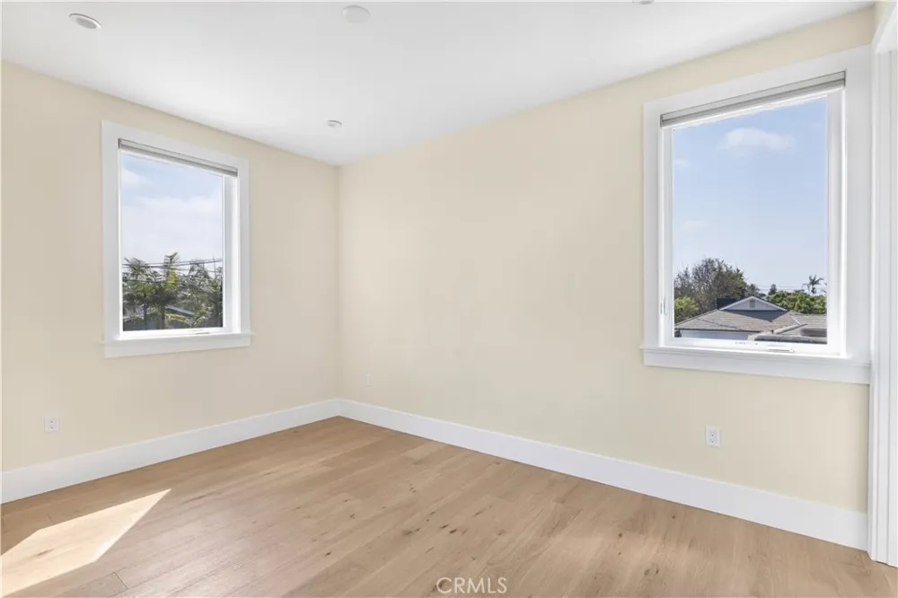 316 22nd Street Costa Mesa, CA 92627