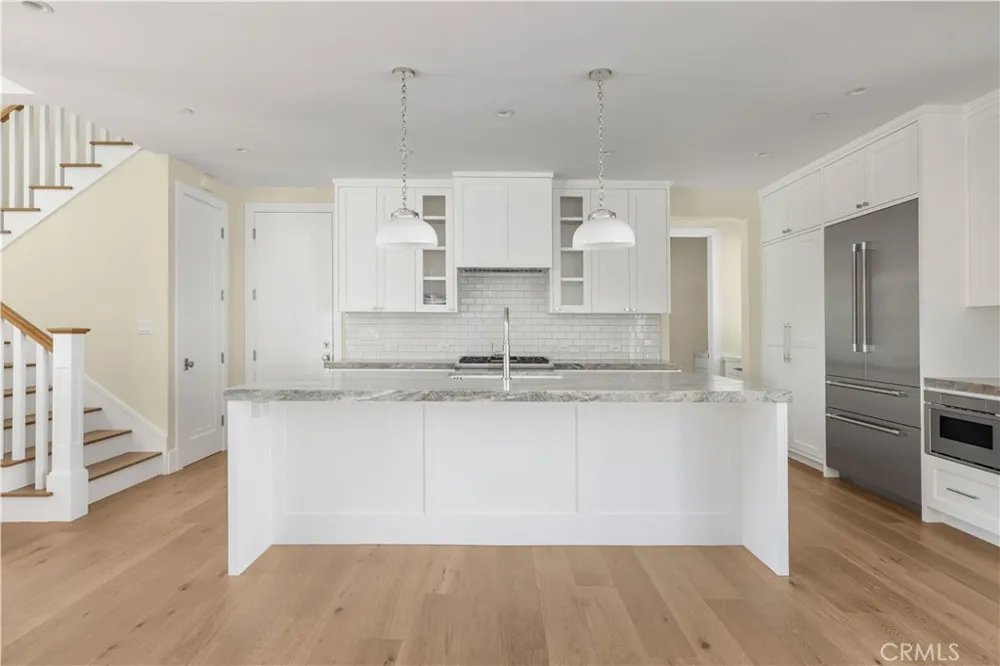 316 22nd Street Costa Mesa, CA 92627