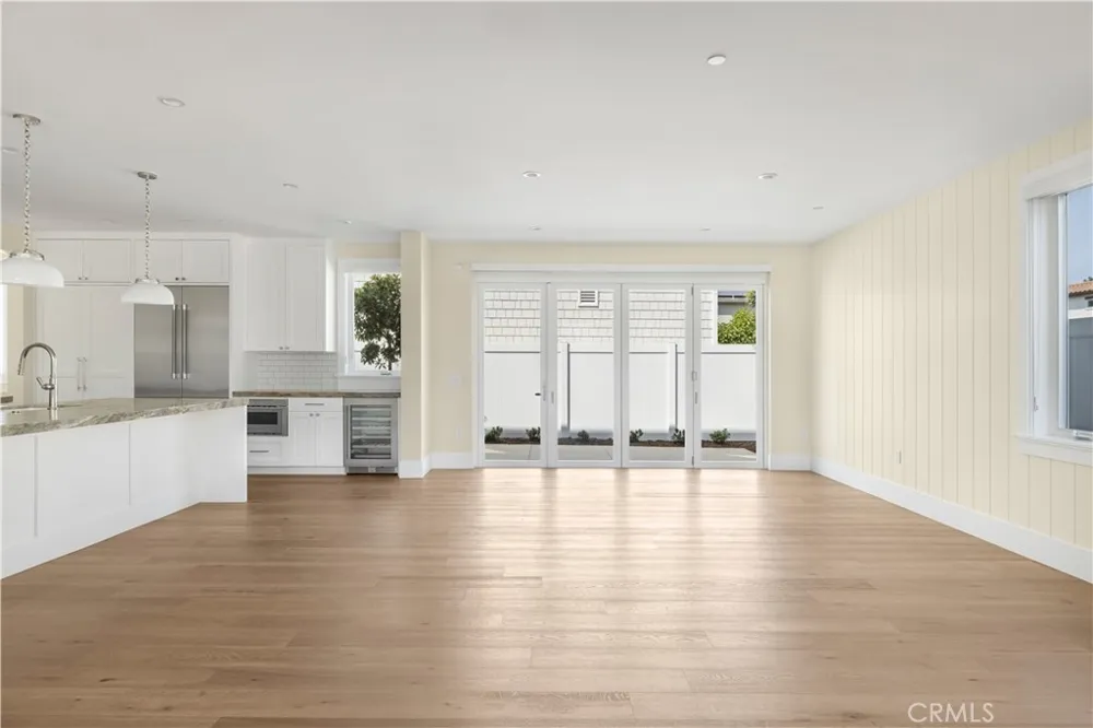 316 22nd Street Costa Mesa, CA 92627
