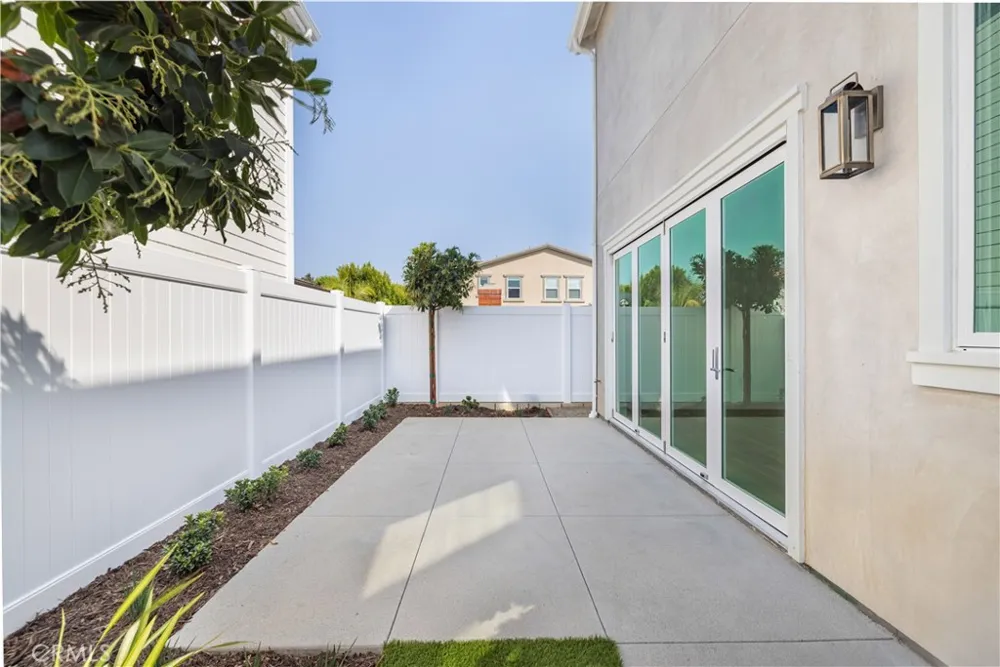 316 22nd Street Costa Mesa, CA 92627