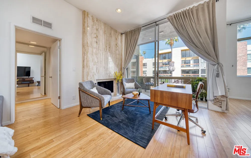 11970 Montana Avenue #308 Los Angeles, CA 90049