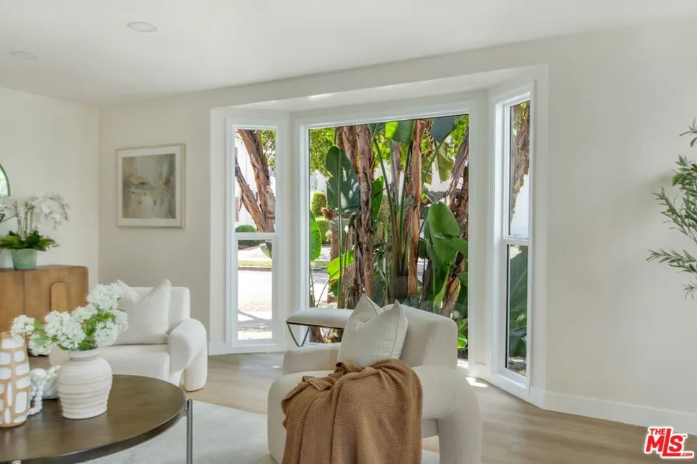 4248 Mcclung Drive Los Angeles, CA 90008