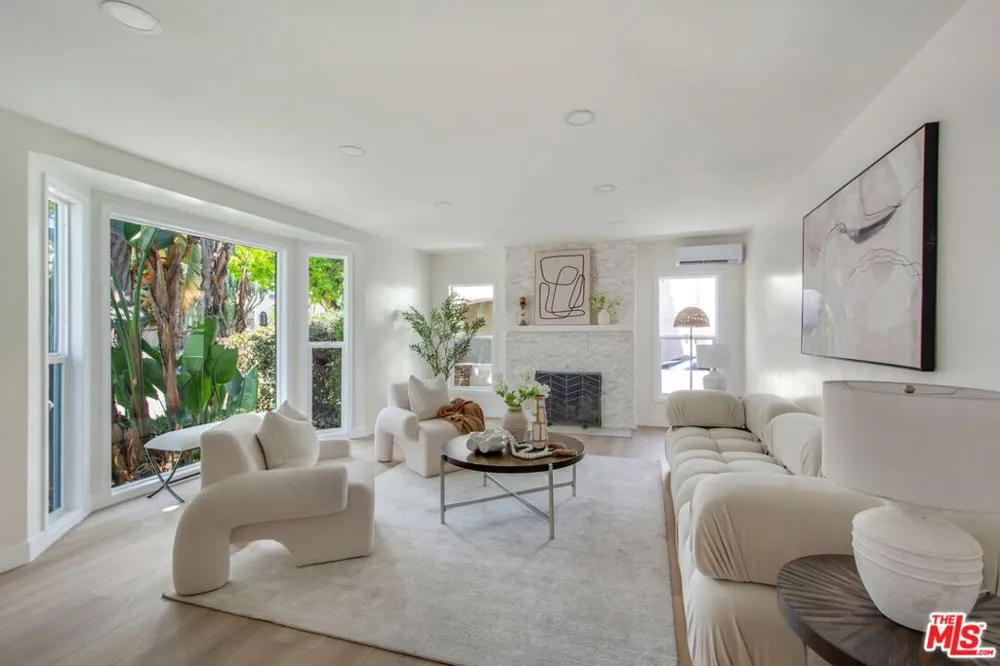 4248 Mcclung Drive Los Angeles, CA 90008
