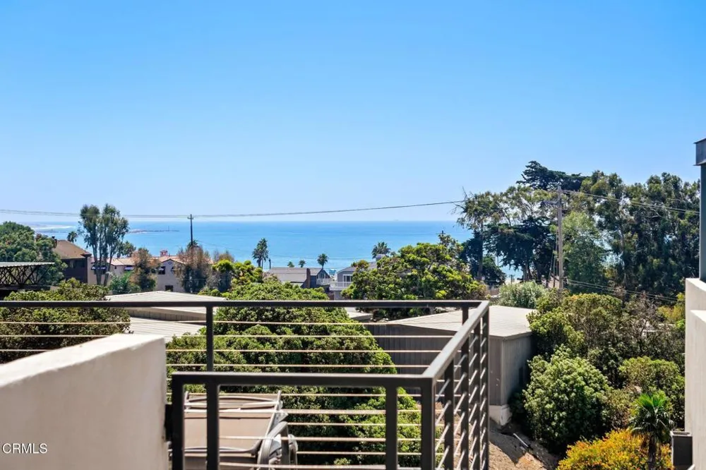1276 E Thompson Boulevard #101 Ventura, CA 93001