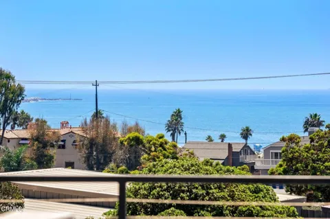 1276 E Thompson Boulevard #101
