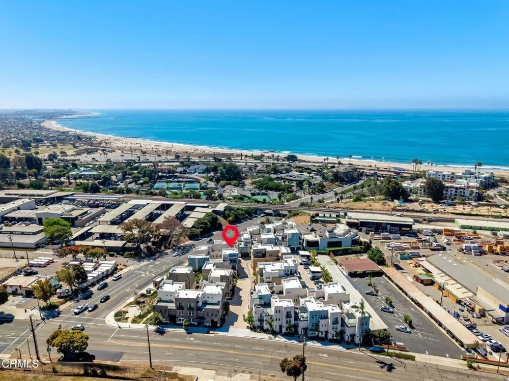 1276 E Thompson Boulevard #101 Ventura, CA 93001