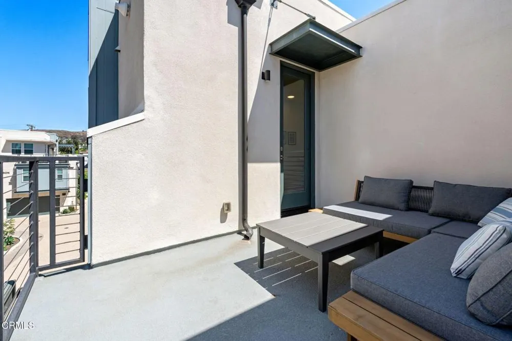 1276 E Thompson Boulevard #101 Ventura, CA 93001