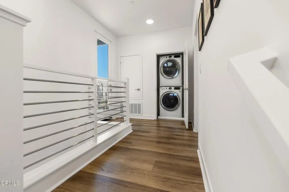1276 E Thompson Boulevard #101 Ventura, CA 93001
