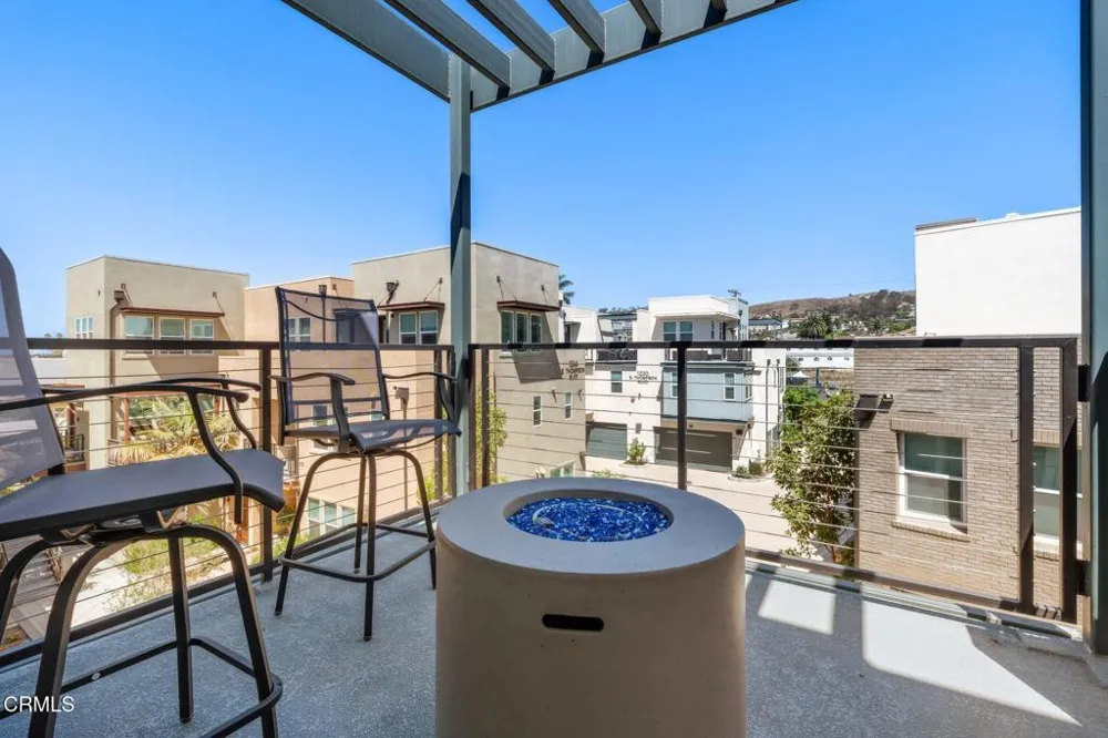 1276 E Thompson Boulevard #101 Ventura, CA 93001