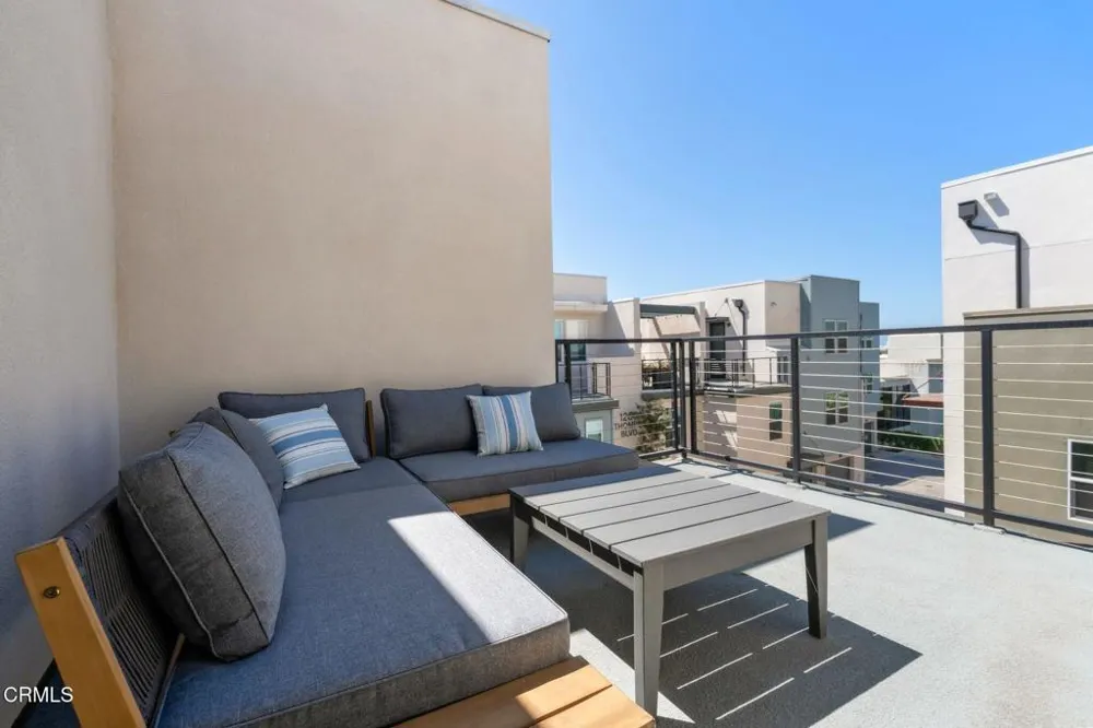 1276 E Thompson Boulevard #101 Ventura, CA 93001