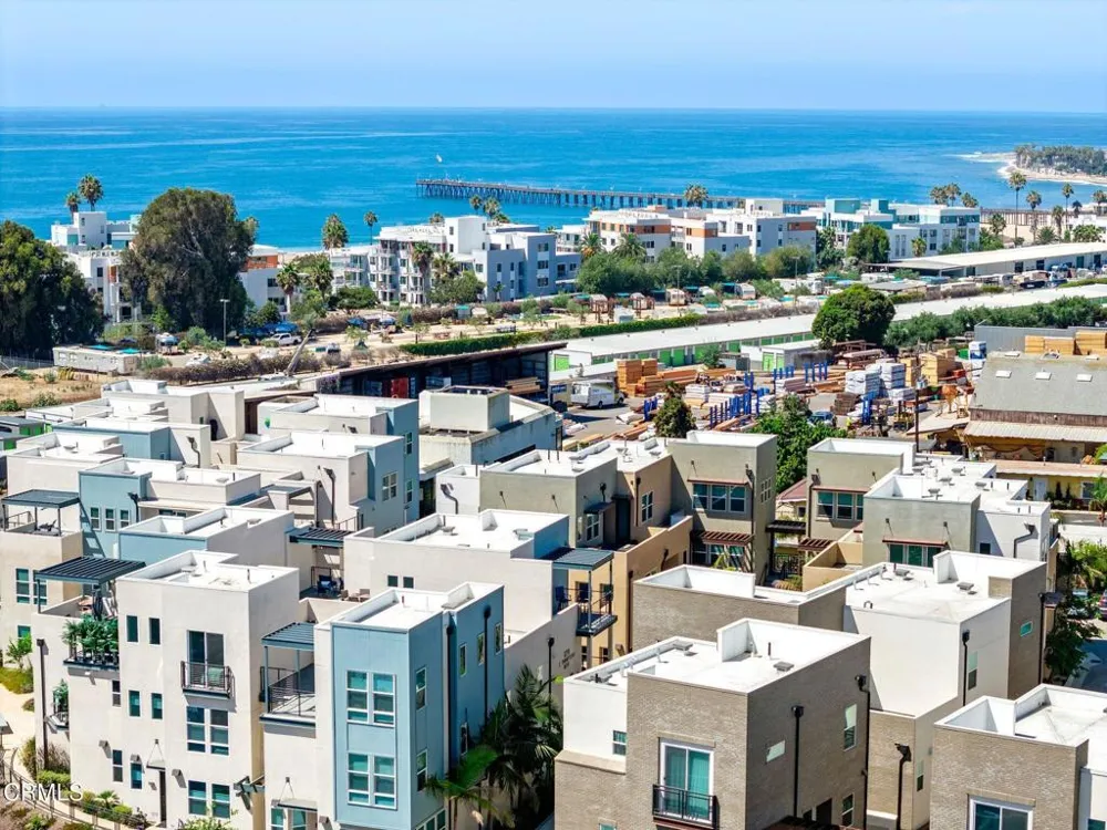 1276 E Thompson Boulevard #101 Ventura, CA 93001