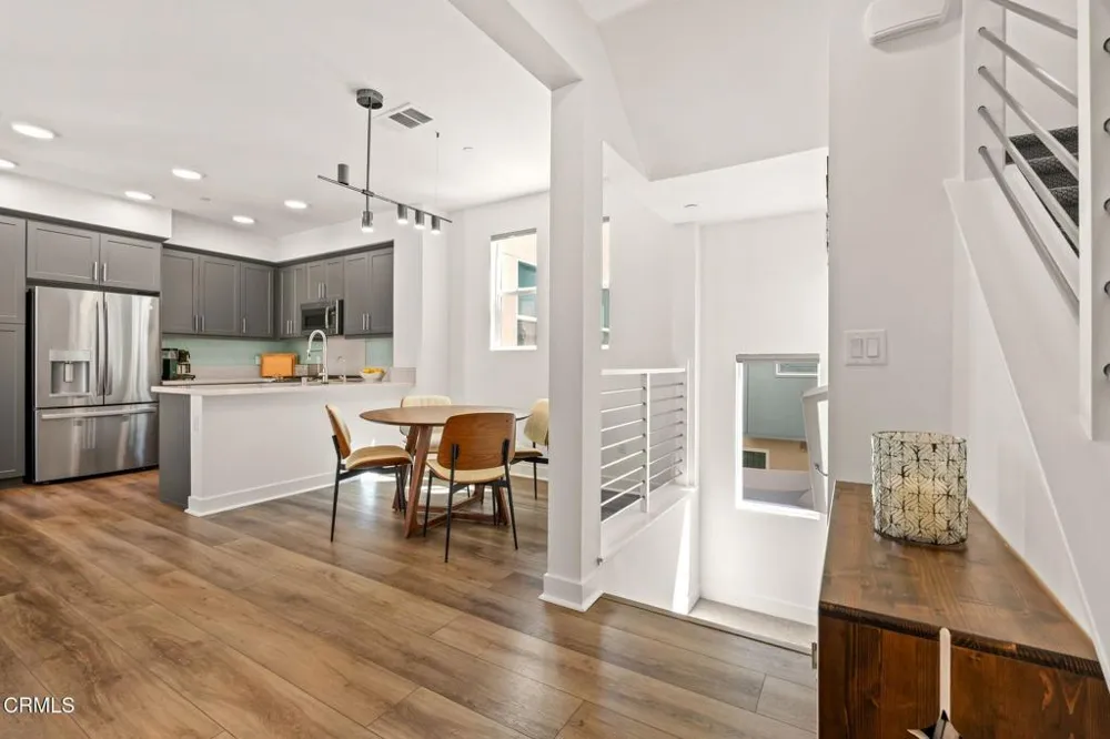 1276 E Thompson Boulevard #101 Ventura, CA 93001