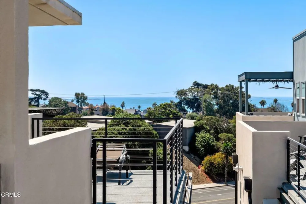 1276 E Thompson Boulevard #101 Ventura, CA 93001