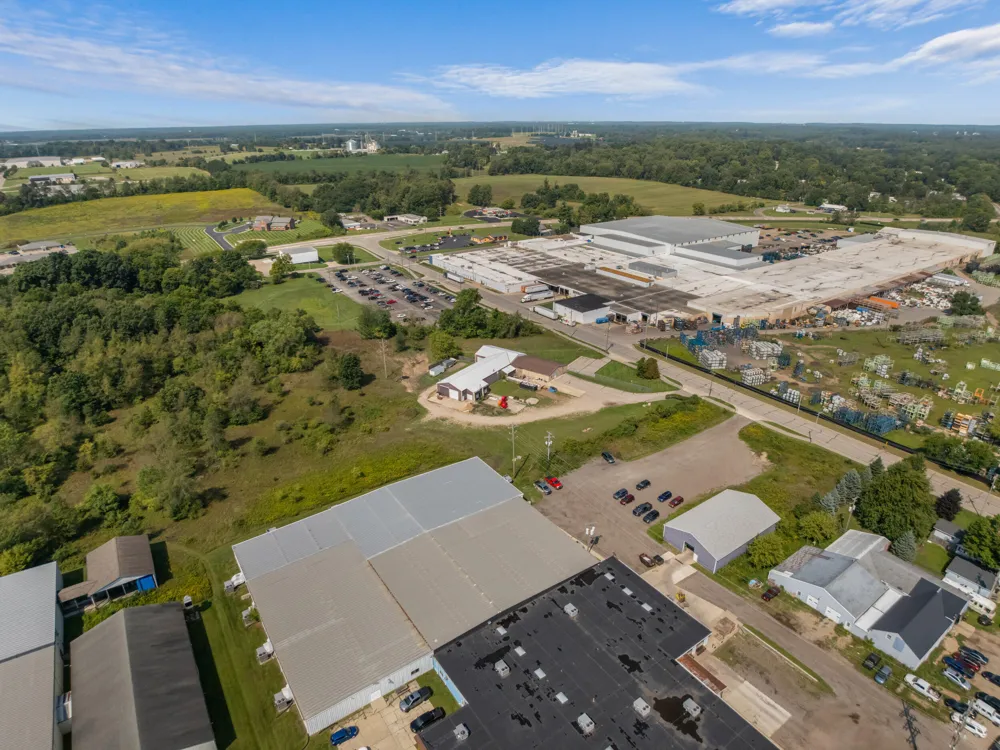 271 Gaige Street Jonesville, MI 49250