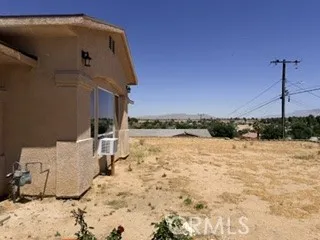 16192 Molino Victorville, CA 92395