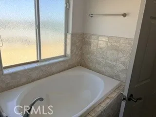 16192 Molino Victorville, CA 92395