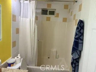 16192 Molino Victorville, CA 92395