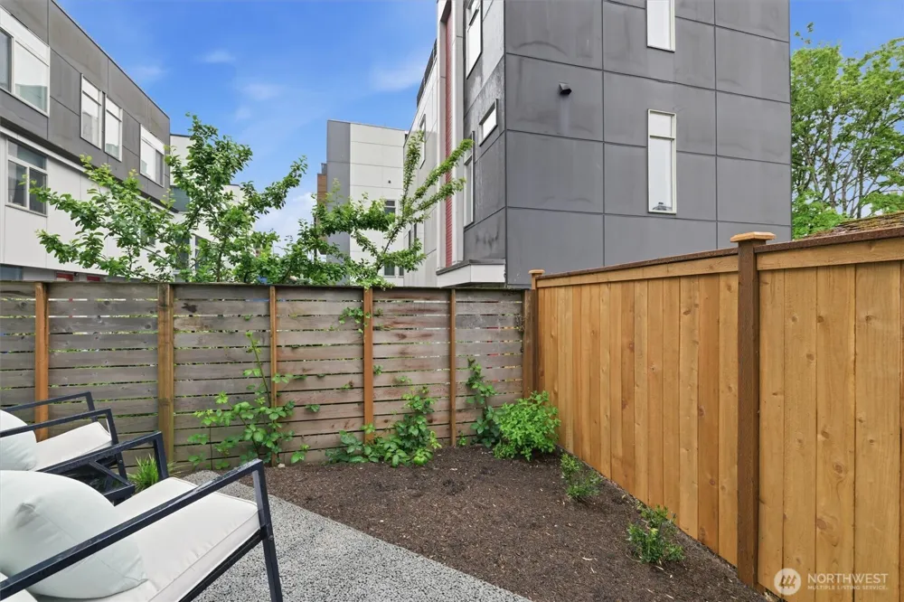 1409 29th Avenue Seattle, WA 98122