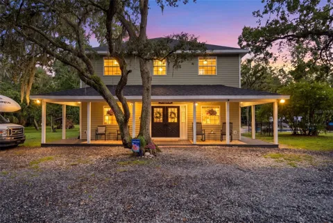 15610 COUNTRY LANE