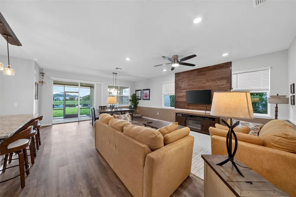 18122 BEACH RANCH Lakewood Ranch, FL 34211
