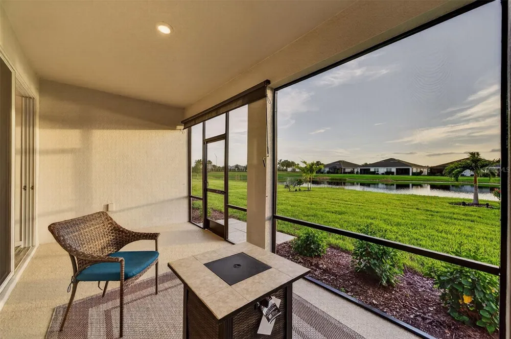 18122 BEACH RANCH Lakewood Ranch, FL 34211