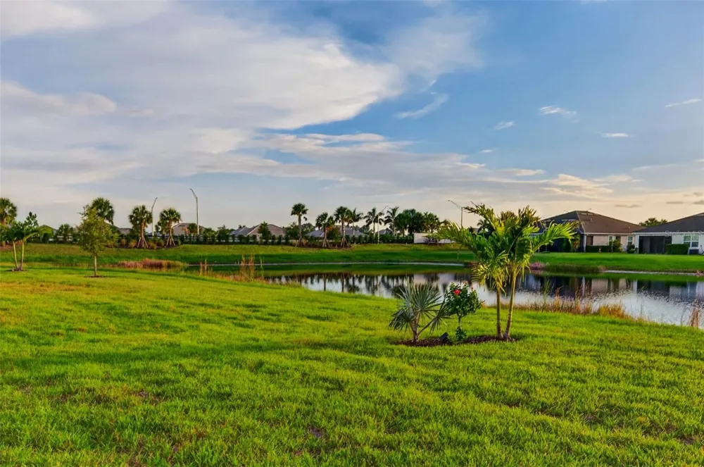 18122 BEACH RANCH Lakewood Ranch, FL 34211