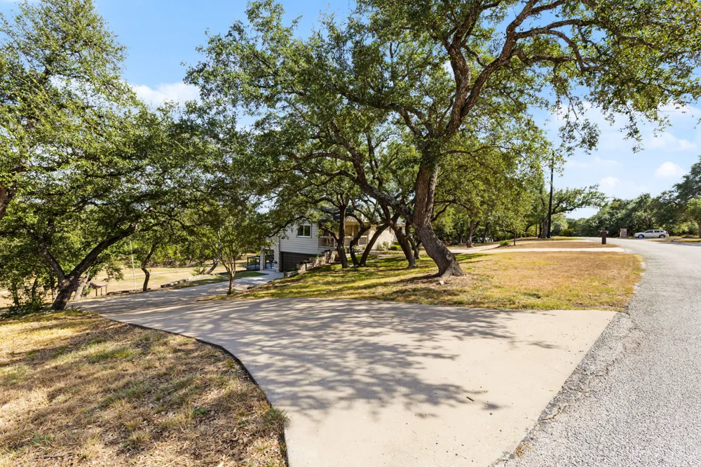 3 Laurel Hill Street Austin, TX 78737