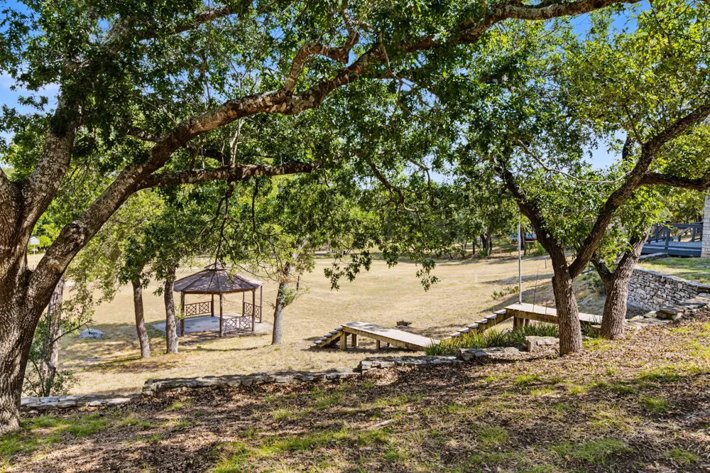 3 Laurel Hill Street Austin, TX 78737