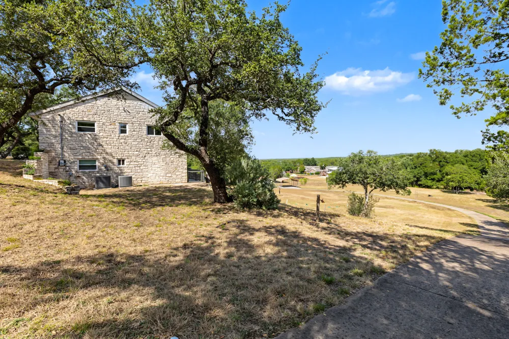 3 Laurel Hill Street Austin, TX 78737