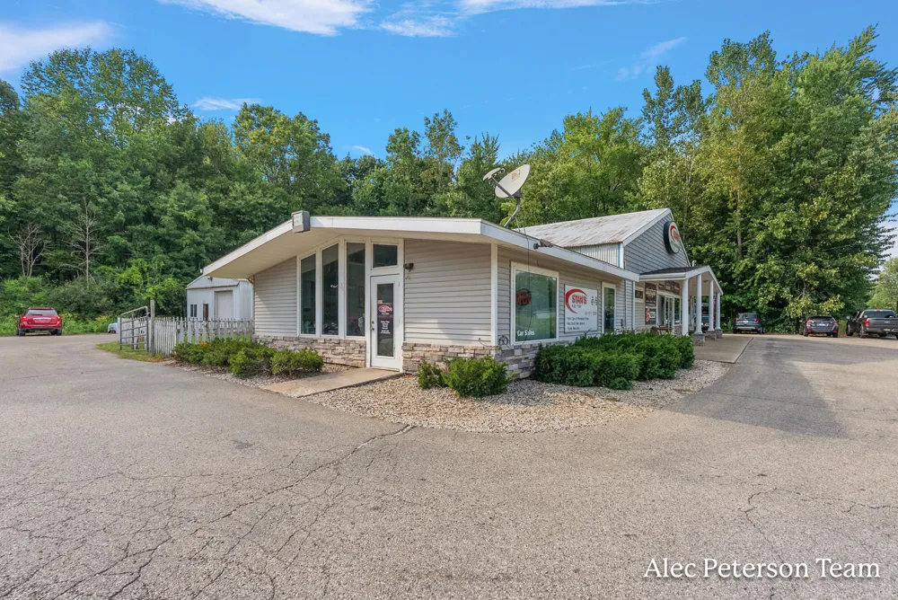 4066 Division Avenue S Wayland, MI 49348