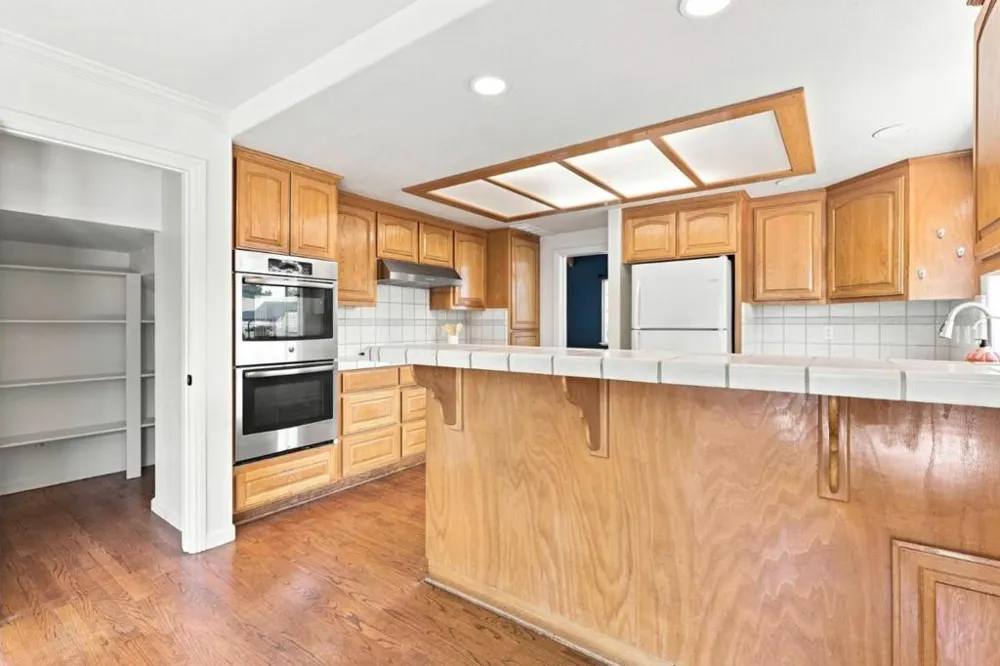 1641 El Camino De Vida Hollister, CA 95023