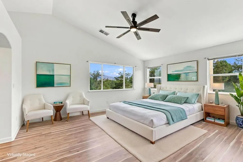 1641 El Camino De Vida Hollister, CA 95023