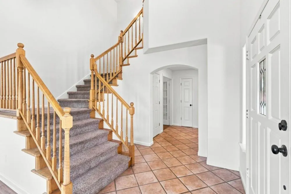 1641 El Camino De Vida Hollister, CA 95023