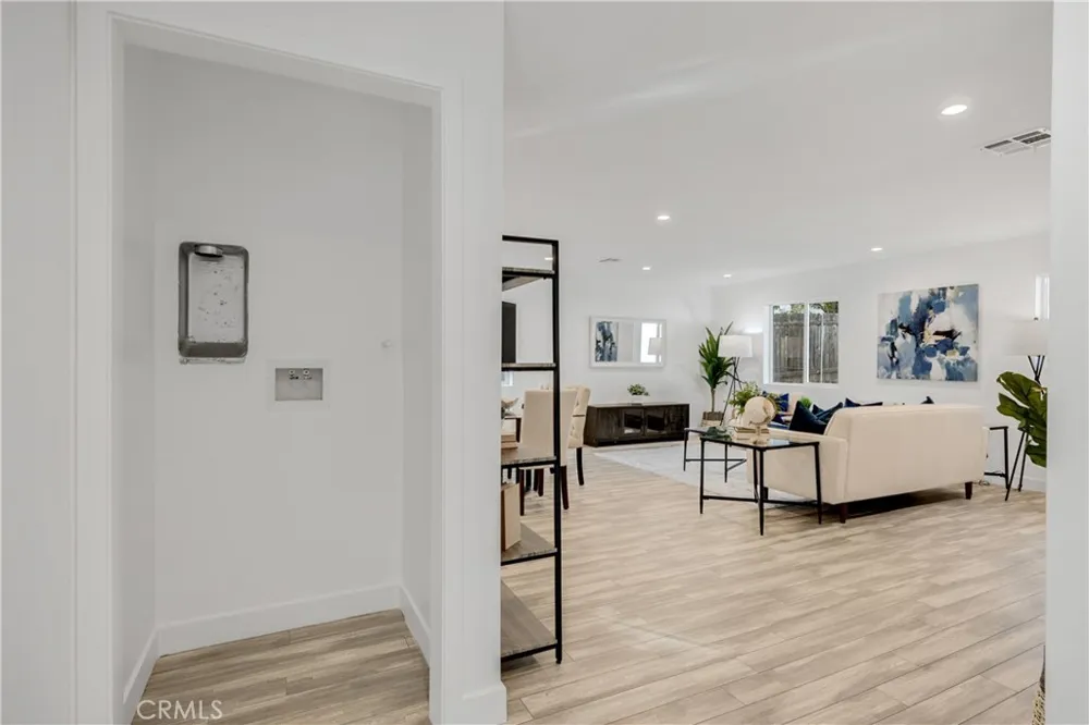 78 E Highland Avenue Sierra Madre, CA 91024